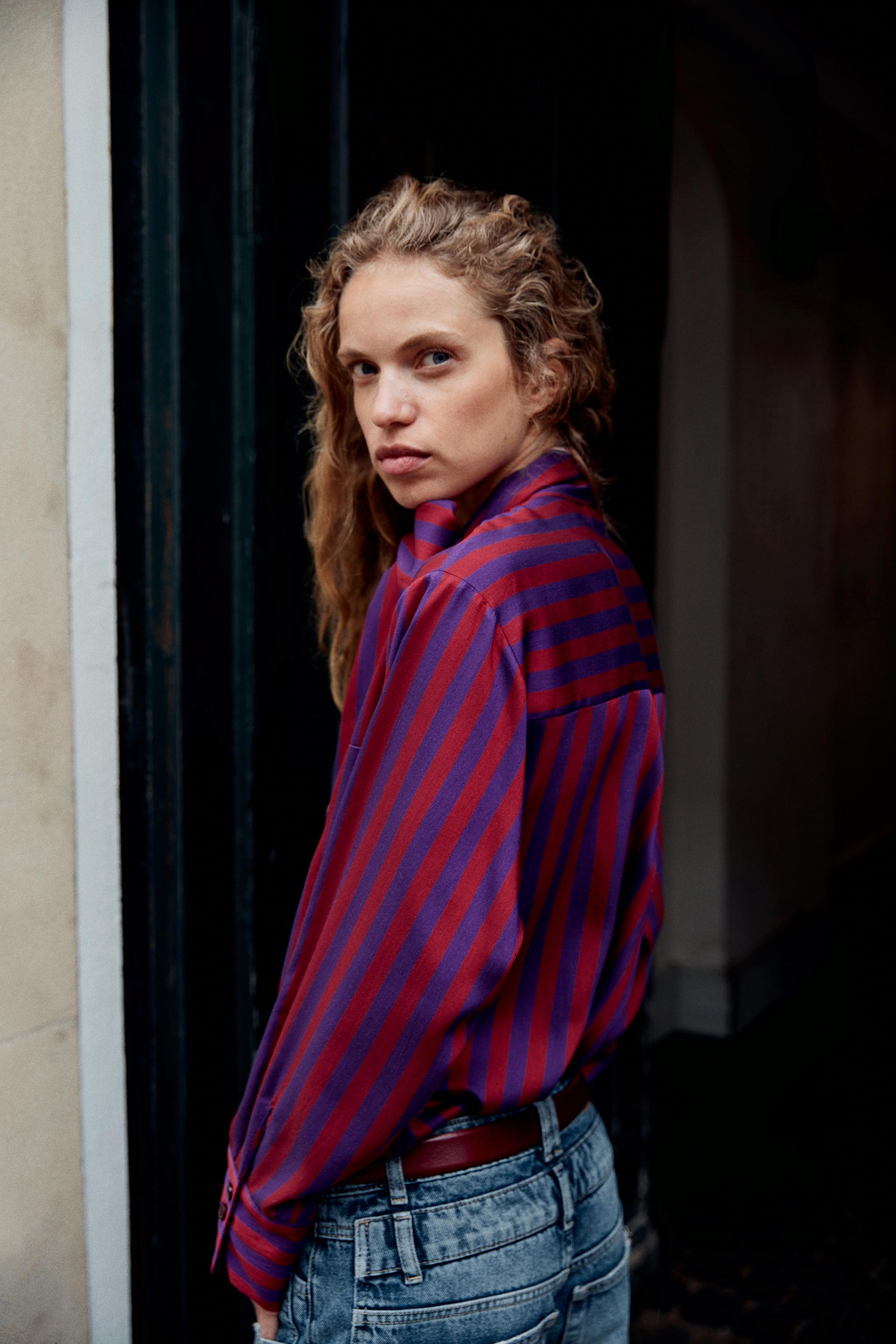 STRIPED TIE-FRONT BLOUSE